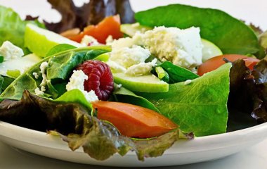 Средиземноморская диета против Альцгеймера: как питание может снизить генетический риск