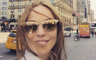 Альбина Джанабаева верит в уникальность каждой женщины