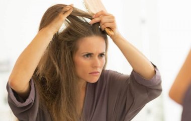 Медики рассказали, почему волосы седеют