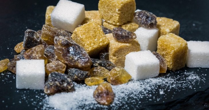 Прихований цукор: 9 продуктів, у яких його більше, ніж у колі
