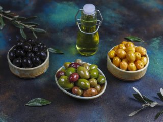 Скільки оливок треба їсти щодня, щоб схуднути, знизити тиск та позбутися зморшок