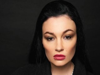 Анастасія Приходько емоційно відреагувала на скасування концертів через її висловлювання про мову