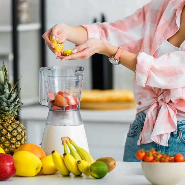 Гастроентеролог назвала найгірші детокс-дієти, які небезпечно пробувати