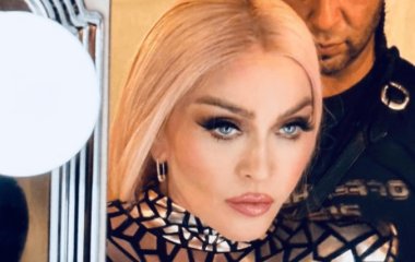 Мадонна показала очередную порцию откровенных кадров (фото)