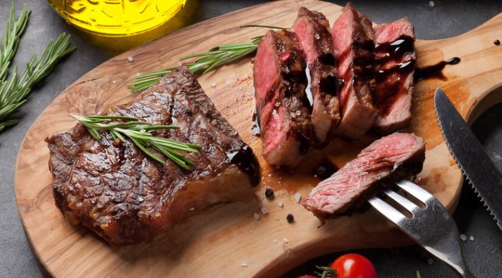 Как приготовить стейк на кости? Полезные советы и лучшие рецепты