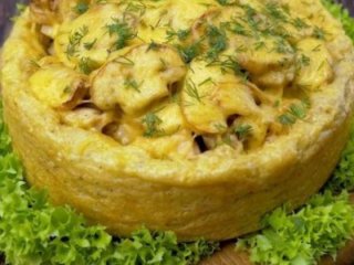 Картопляний пиріг з грибами та куркою