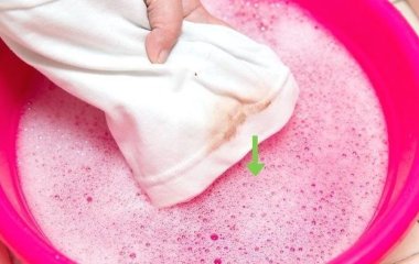 Як видалити плями шоколаду без зайвих витрат на засоби для прання