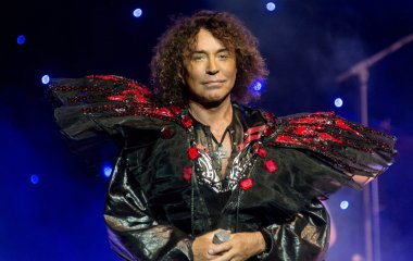 Валерий Леонтьев поделился детской фотографией