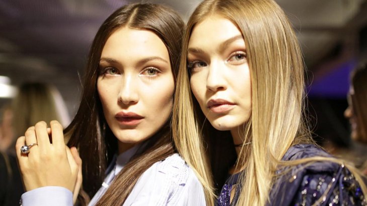 Сестры Хадид и Хейли Болдуин снялись для календаря V Magazine