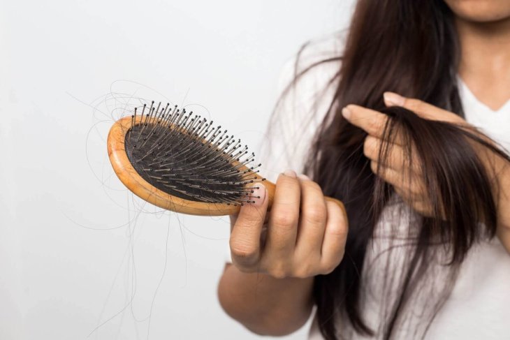 Причины выпадения волос, на которые необходимо обратить внимание