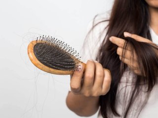 Причины выпадения волос, на которые необходимо обратить внимание