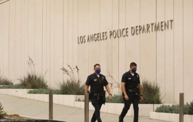 Ошибка или неудачный пранк: в Киану Ривзу приехала полиция с обыском и допросом