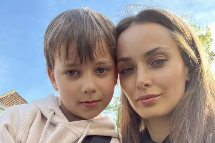 Ксения Мишина поднялась с сыном на Говерлу