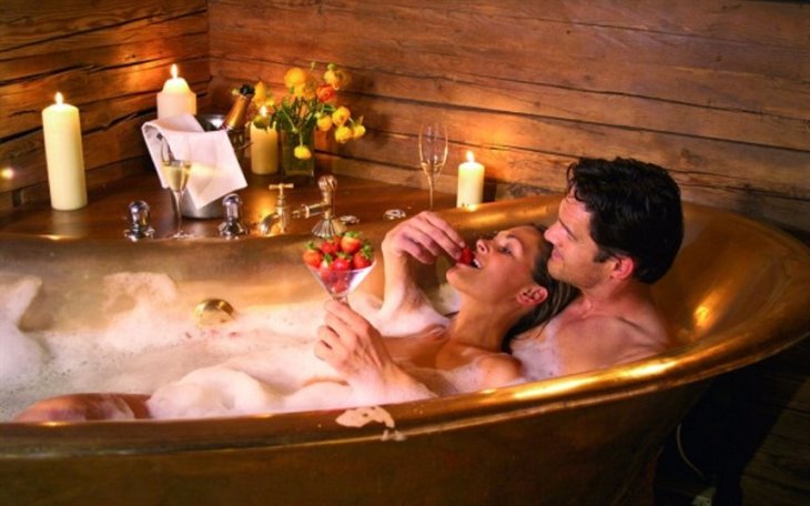 Ты, он и вода: 5 поз для секса в джакузи