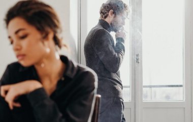 6 фраз, которые мужчине противно слышать от любимой женщины