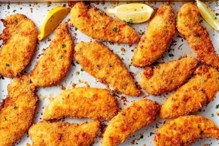 Куриные пальчики в сухарях