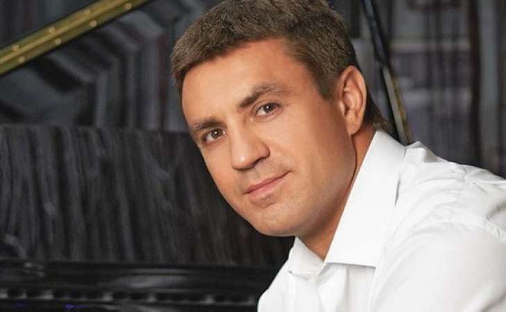 Тищенко шлёт поздравления с яхты