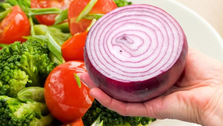 Максимум користі від вітамінів: які продукти краще їсти сирими