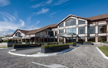 Equides Club – заміський відпочинок преміумкласу: готель з басейном під Києвом для комфортного відпочинку