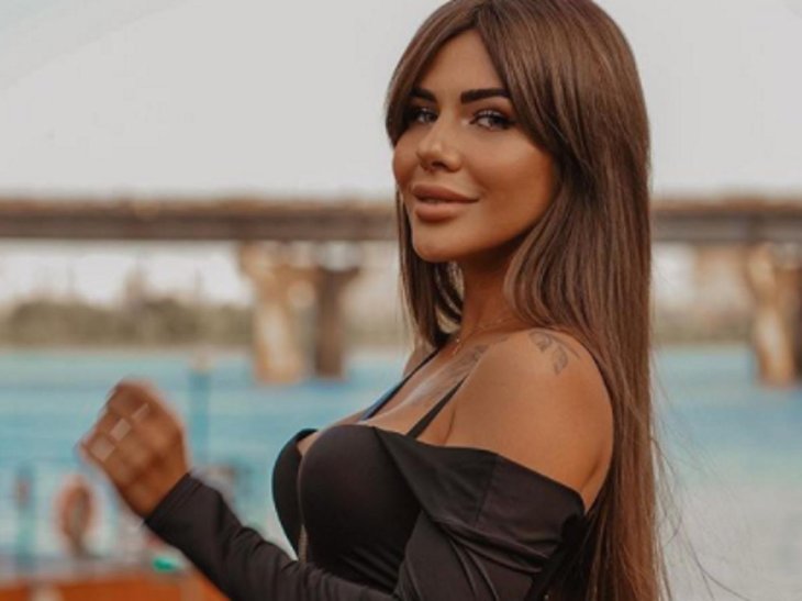 Похоронив бывшего мужа, многодетная мама Софья Стужук разделась для Playboy