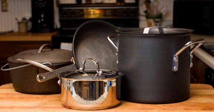 Топ-5 речей на вашій кухні, які буквально кишать бактеріями: що треба викинути негайно