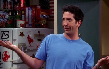 Представитель Швиммера опроверг сообщения СМИ о романе актера с Энистон