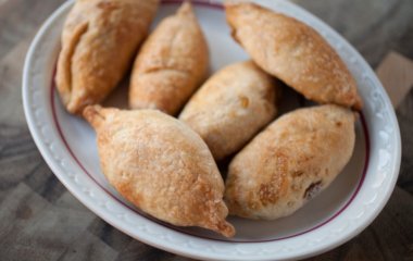 Как приготовить пирожки с зеленым луком