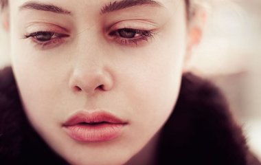 Вісім незвичайних проявів стресу у жінок
