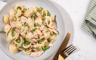 Бюджетное блюдо во время войны: рецепт макарон с консервами