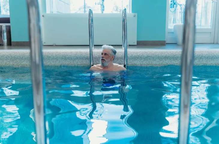 Как взрослому человеку научиться плавать: три основных совета