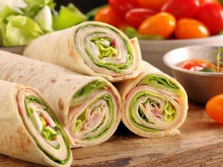 Рецепт быстрого завтрака из лаваша: готовится считанные минуты