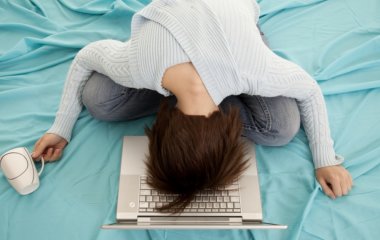 Як відрізнити перевтому від синдрому хронічної втоми: чек-аркуш від лікаря
