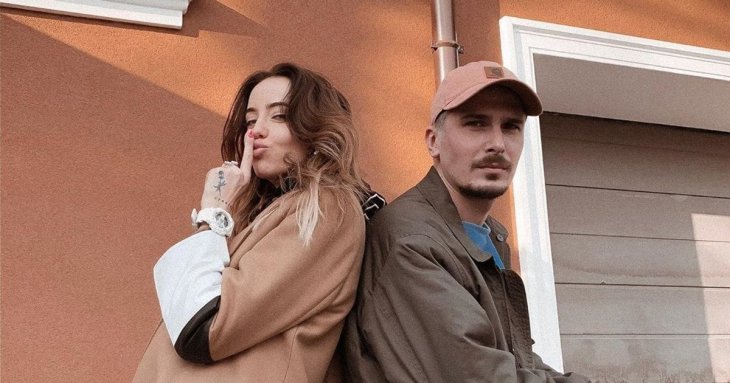 Надя Дорофєєва штовхнула Позитива в одязі в басейн: мокрий співак влаштував емоційний скандал