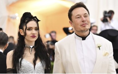 Экс-жена Илона Маска требует миллиардера позволить ей увидеть их трехлетнего сына