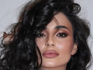 Анна Трінчер здивувала, як порвала з останнім бойфрендом і що стало причиною: 