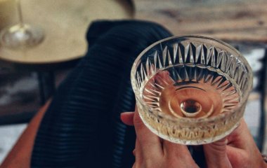 Що відбудеться з вашим організмом, якщо ви будете щодня випивати келих шампанського