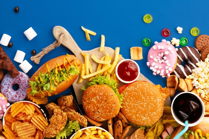 Їмо частіше цукру: Професор вказав на руйнуючий печінку продукт