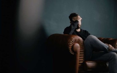 Медики назвали семь натуральных средств от мигрени