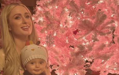 Пэрис Хилтон показала подросшего сына Феникса (видео)