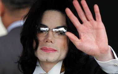 Его не узнать: 19-летний сын Майкла Джексона дал редкое интервью, впервые рассказав о своем отце