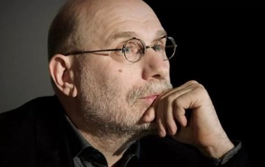 Больной коронавирусом Борис Акунин рассказал о своем самочувствии