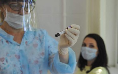Швейцарські вчені заявили про небезпеку COVID-19 для вагітних