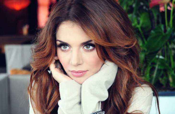 Анна Седокова нашла библиотеку в аэропорту