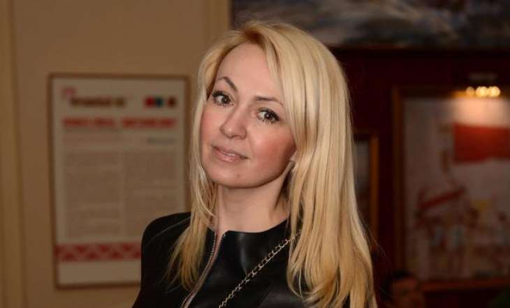Яна Рудковская отложила поездку на Мальдивы