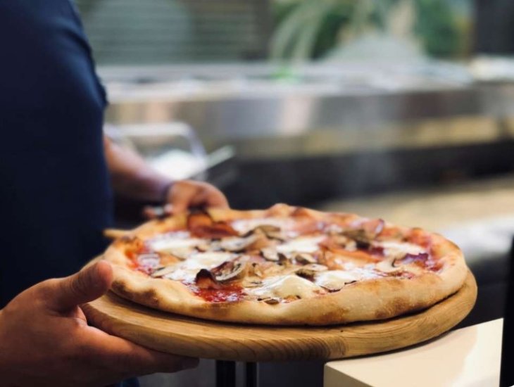 Невероятная вкусняшка: готовим пиццу с вешенками и шпинатом