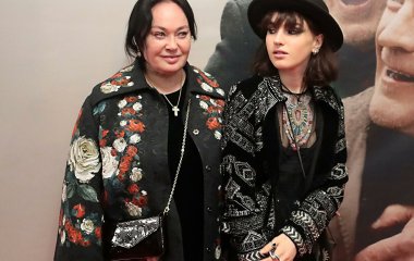 «Джокер недоделанный»: в сети обсуждают странную фотосессию дочери Ларисы Гузеевой