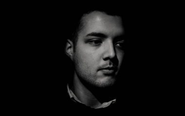 9 унизительных уловок, которыми мужчина-манипулятор привязывает женщину к себе