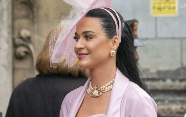 С Кэти Перри на коронации короля Чарльза III произошел конфуз (фото)