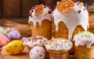 Простий рецепт глазурі для паски від Лілії Цвіт