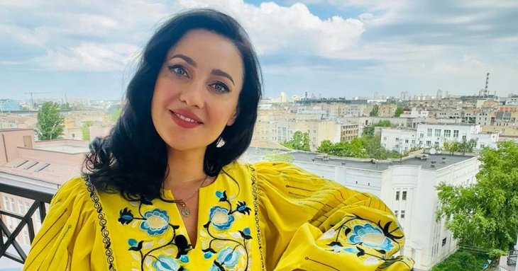 Соломія Вітвіцька вперше за тривалий час показалась із мамою-красунею та розчулила зверненням до неї